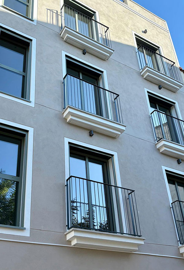 Frente 2 Plaça de les Casernes